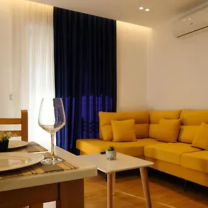 Apartment 2e Center 